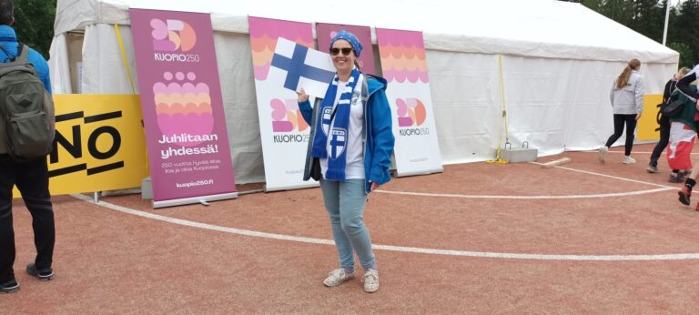 First Day Buzz at the World Championships / Ensimmäisen MM-kisapäivän tunnelma tempaa mukaan jo portilla